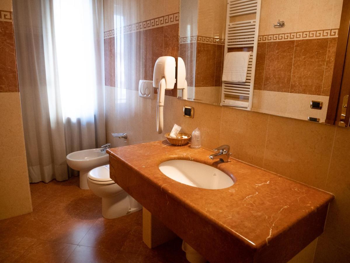Dipendenza Hotel Londra Alessandria Exterior photo